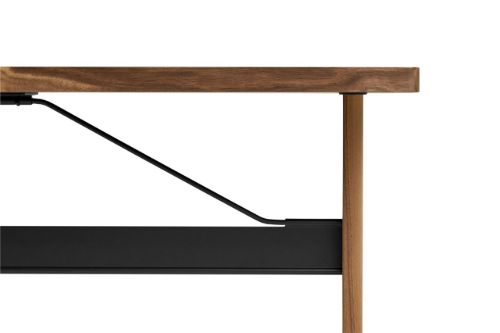HAY Passerelle Schreibtisch 140x65x74 cm – Walnuss/Tintenschwarze Querstange
