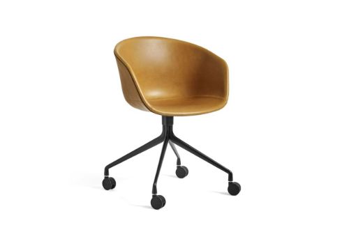 HAY AAC 25 About A Chair SH: 46 cm - Black Powder Coated Aluminium/Sense Cognac