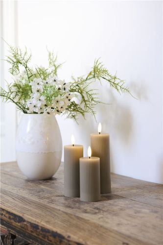 Sirius Smilla Wiederaufladbares LED-Kerzenset 3-tlg. Ø: 5 cm - Warmes Grau