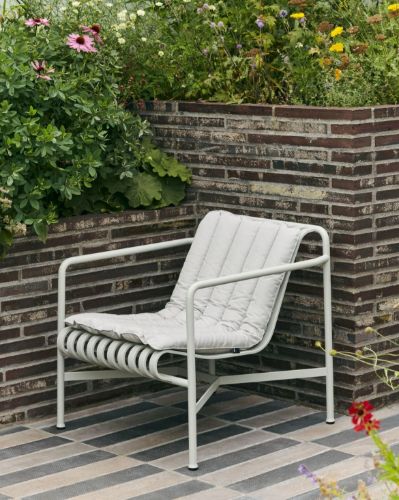 HAY Palissade Lounge Chair Niedriges weiches gestepptes Kissen 50 x 116 cm – Himmelgrau