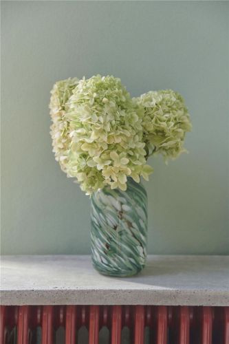 HAY Splash Vase klein H: 20,5 cm – Rollkragen/grüner Wirbel