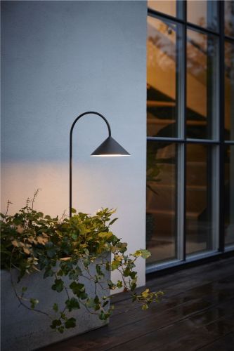 Frandsen Grasp Garten-Speerlampe H: 60 cm – Mattschwarz