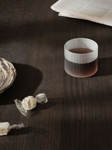 Ferm Living Ripple Low Gläser 4er Set H: 6,1 cm - Milchglas