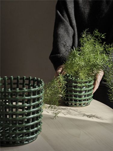 Ferm Living Keramikkorb Klein Ø: 16 cm - Smaragdgrün