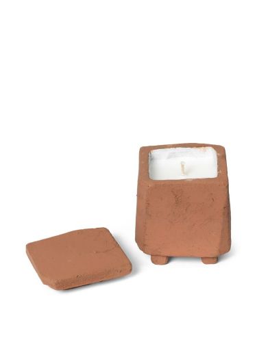 Ferm Living Kurinu Scented Candle H: 10,5 cm - Terracotta