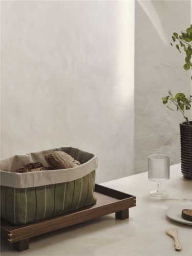 Ferm Living Bon Holztablett - Groß - Geräucherte Eiche 
