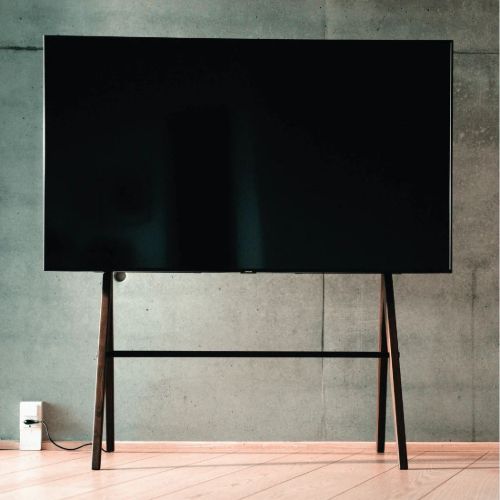Kristian Juul KAYA TV-Ständer H: 116 cm – Walnuss