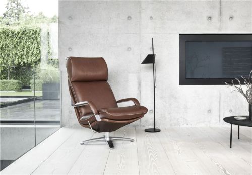 BERG Furniture Nasa High Open Arm Sessel mit verstellbarem Nackenkissen SH: 46 cm – Berg Soft Black Leather/Matte Aluminum
