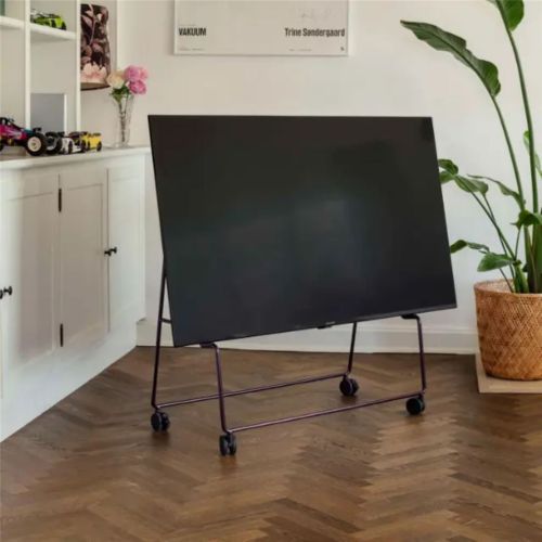 Please Wait To Be Seated. Tragbarer TV-Ständer H: 92 cm - Feigenlila M/Hjul