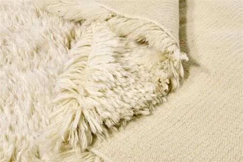 Rezas Schneeweißer einfarbiger Teppich 240x170 cm - Elfenbein