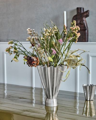 House Doctor Flood Vase H: 33 cm - Eisen/Silber