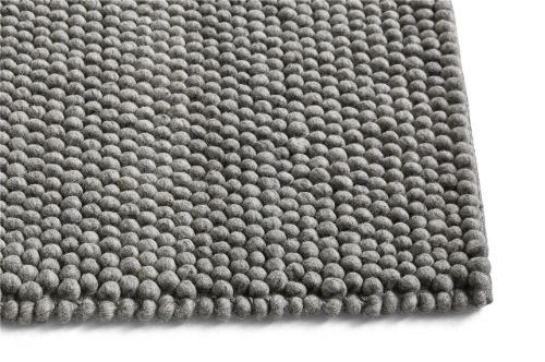 HAY Peas Teppich 140x200 cm - Mittelgrau