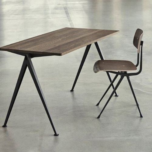 HAY Pyramide Tisch 01 140x75 cm - Schwarz pulverbeschichteter Stahl/Räuchereiche