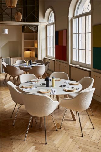 HAY CPH 25 Runder Tisch Ø: 140 cm – Lackierte massive Eiche/weißes Laminat