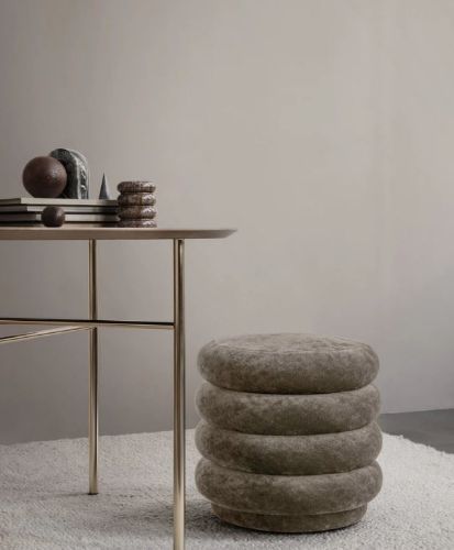 Ferm Living Pouf Round Fadede Velvet Small Ø: 47,5 cm - Beige