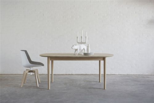 Andersen Furniture 255L Ovaler ausziehbarer Tisch 110 x 172 cm – seifenbehandelte Eiche