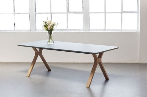 Andersen Furniture Space Ausziehtisch, 220 x 95 x 74 cm – Eiche/weißes Laminat
