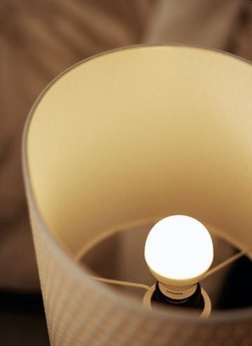 PHILIPS Candle & Lustre E14 LED-Glühbirne 4 W (25 W) – Warmweiß
