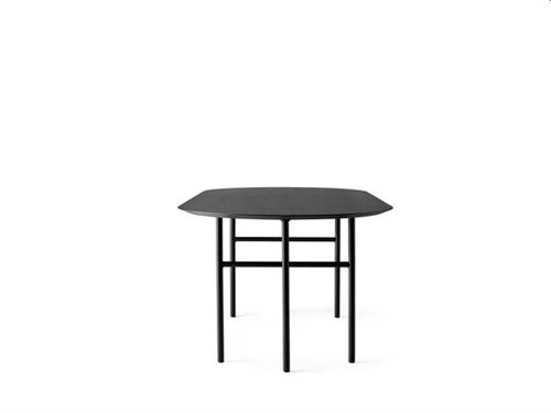 Audo Copenhagen Snaregade Esstisch Oval B: 210 cm – Schwarzer Stahl / Schwarze Eiche