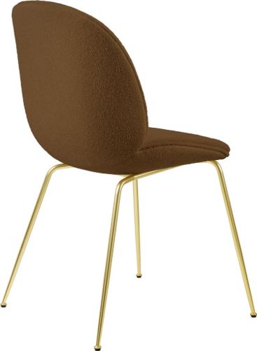 GUBI Beetle Esszimmerstuhl, vollständig gepolstert, helles Bouclé, SH: 45 – Messing/006
