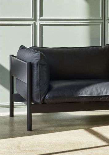 HAY Arbor 3-Sitzer B: 220 cm – Schwarz auf Wasserbasis lackierte massive Buche / Sense Schwarz