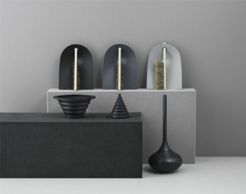 Normann Copenhagen Kehrtablett und Besen – Schwarz