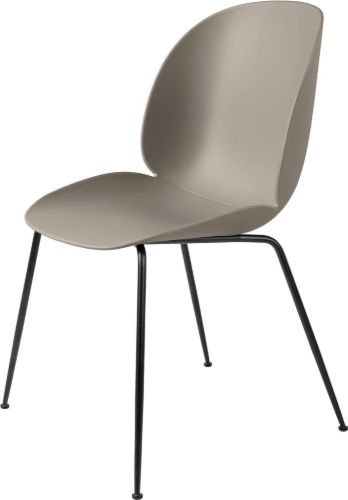 GUBI Beetle Esszimmerstuhl mit konischem Gestell, 4 Stk. - Gestell schwarz matt / Schale neubeige