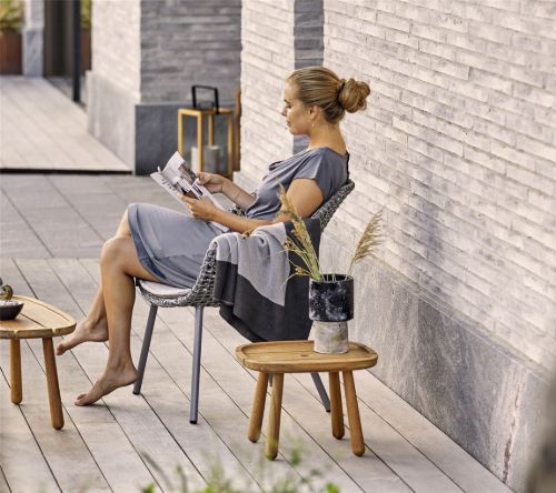 Cane-line Outdoor Royal Square Couchtisch 43,5 x 43,5 cm – Teak