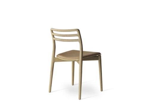 Vipp 481 Cabin Chair SH: 45,5 cm – Helle Eiche mit Sandleder