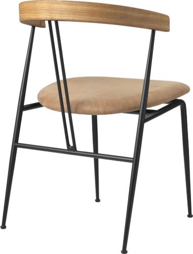 GUBI Violin Esszimmerstuhl gepolsterter Sitz Dunes Leder SH: 45 cm - Eiche geölt / Kamel