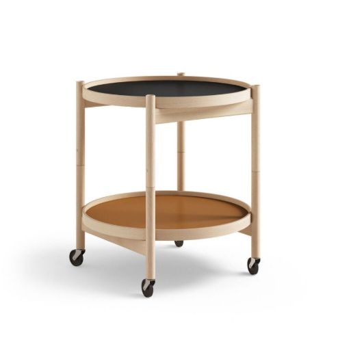 Brdr. Krüger Bølling Tabletttisch mit 2 Tabletts Ø: 50 cm – Buche geölt/Cognac und Schwarz