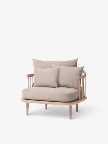 &Tradition Fly SC1 Lounge Chair SH: 40 cm - White Oiled Oak/Beige Hot Madison 074