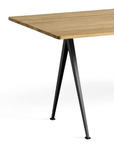 HAY Pyramide Tisch 02 190 x 85 cm – Schwarz pulverbeschichteter Stahl/klar lackierte Eiche