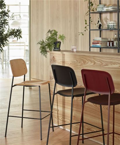 HAY Soft Edge 10 Barhocker hoch SH: 75 cm – Schwarz lackiert/Schwarz pulverbeschichteter Stahl