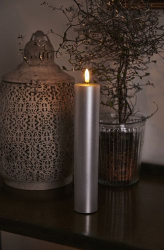 Sirius Sille Exklusive batteriebetriebene Kerze H: 25 cm – Silber