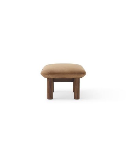 Audo Copenhagen Brazil Ottoman H: 40 cm – Walnuss/Dünen Cognac 21004