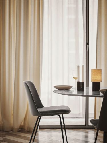 &Tradition In Between SK19 Esstisch Ø: 120 cm – Basis aus Nero Marquina-Marmor/Bronze