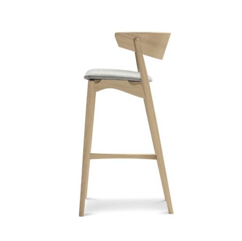 Sibast Furniture No 7 Barhocker SH: 75 cm – Seifeneiche / Remix 123 Hellgrau
