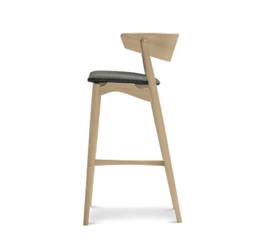 Sibast Furniture No 7 Barhocker SH: 75 cm – Seifeneiche / Remix 133 Dunkelgrau