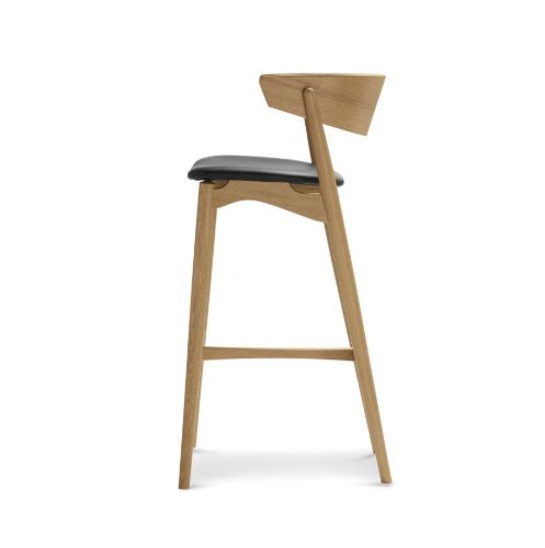 Sibast Furniture No 7 Barhocker SH: 75 cm – weiß pigmentierte lackierte Eiche / schwarzes Leder