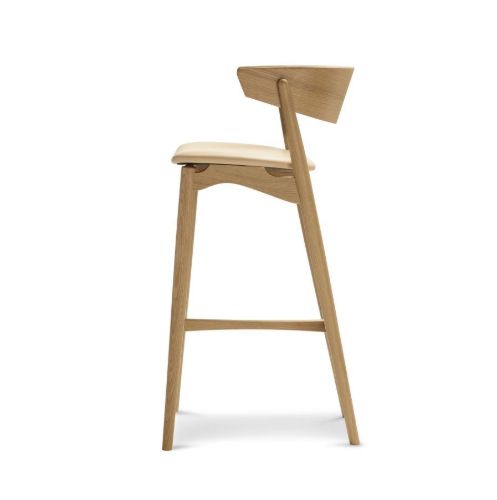 Sibast Furniture No 7 Barhocker SH: 75 cm – Weiß pigmentierte lackierte Eiche / Spectrum Honey Leder