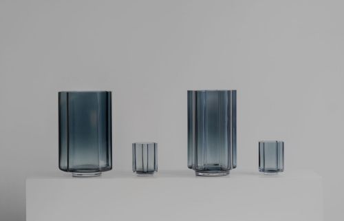 Louise Roe Funki Vase Asymmetrisch H: 34 cm - Blau