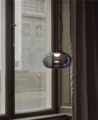 New Works Karl-Johan Pendelleuchte klein – Rauchglas