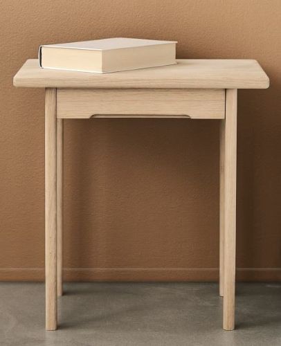 Duus & Møller Metha Sengebord m. Skuffe 45x32 cm - Sæbebehandlet Massiv Eg