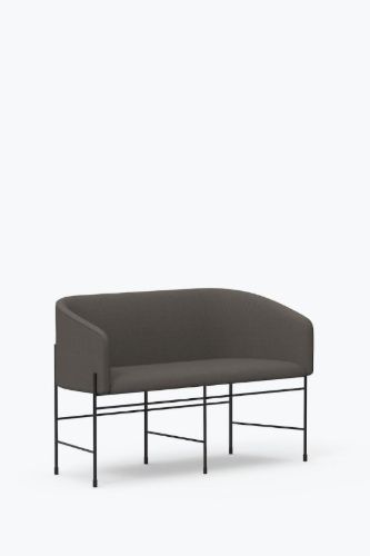 New Works Covent Love Seater SH: 46 cm – Kvadrat Remix 2 163