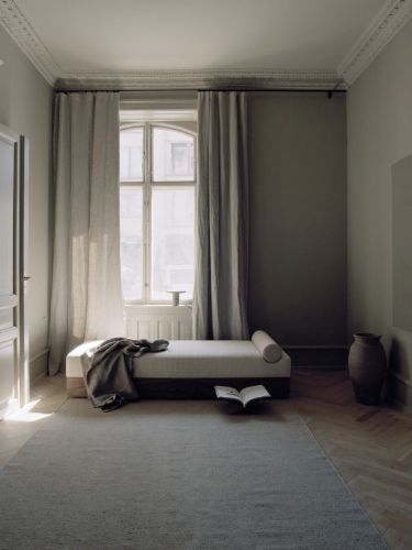 New Works Mass Daybed – Walnuss