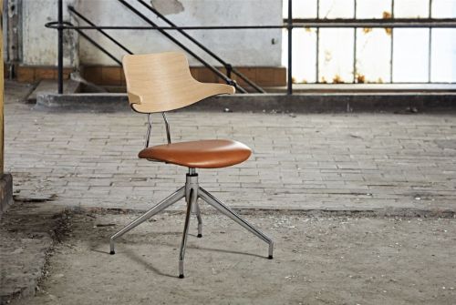 Vermund VL119 Esszimmerstuhl SH: 46 cm – Chrom/geölte Eiche/cognacfarbenes Sierra-Leder