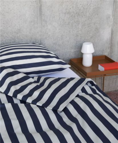 HAY Été Bettbezug 140x220 cm – Mitternachtsblau und Hellgrau