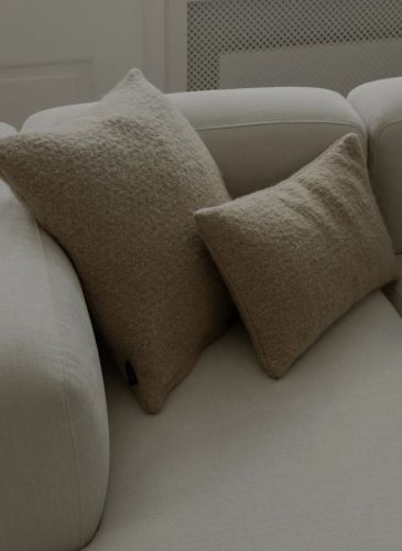 Louise Roe Schweres Kissen 30x50 cm - Filzbeige