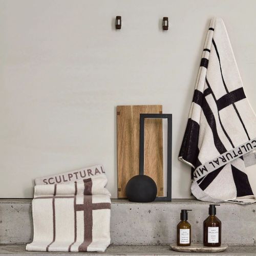 Kristina Dam Studio Minimal Handtuch Baumwolle 50x80 cm - Beige/Gebrochenes Weiß